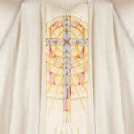 Ornat haftowany „Światło Eucharystii”
