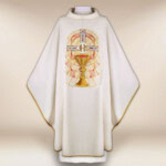 Ecru ornat haftowany z kielichem