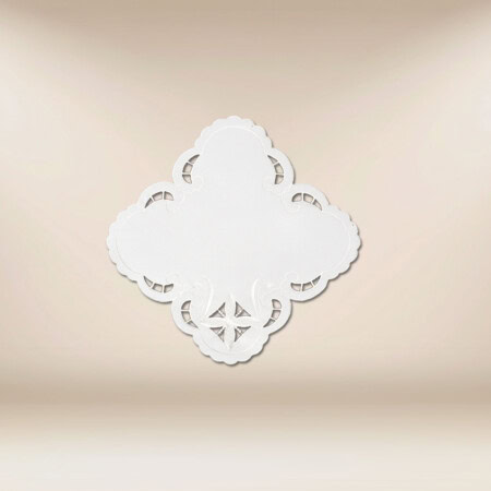 Serwetka haftowana "Krzyże w Kwadracie" białe 32x32