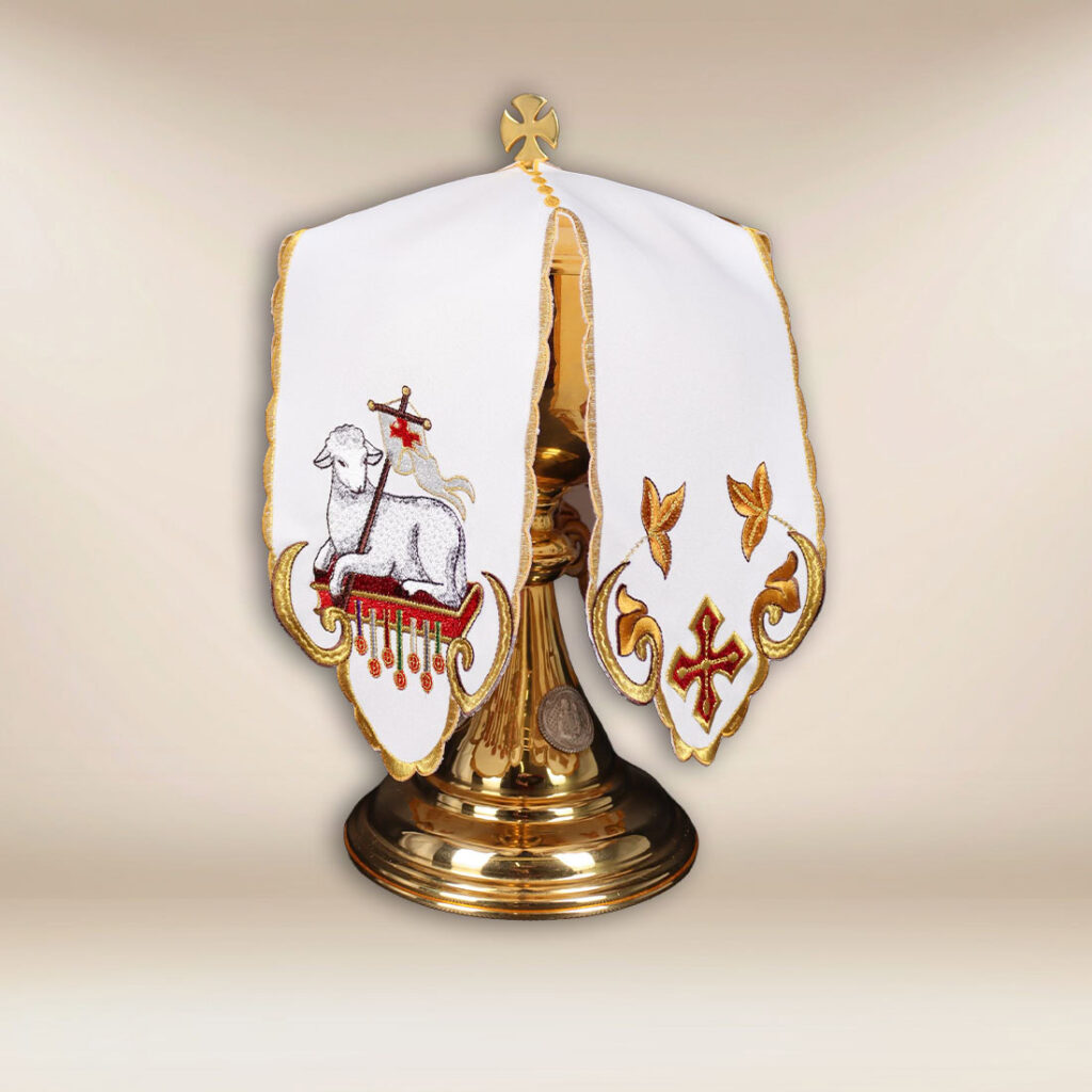 Sukienka na puszkę „Baranek Boży”