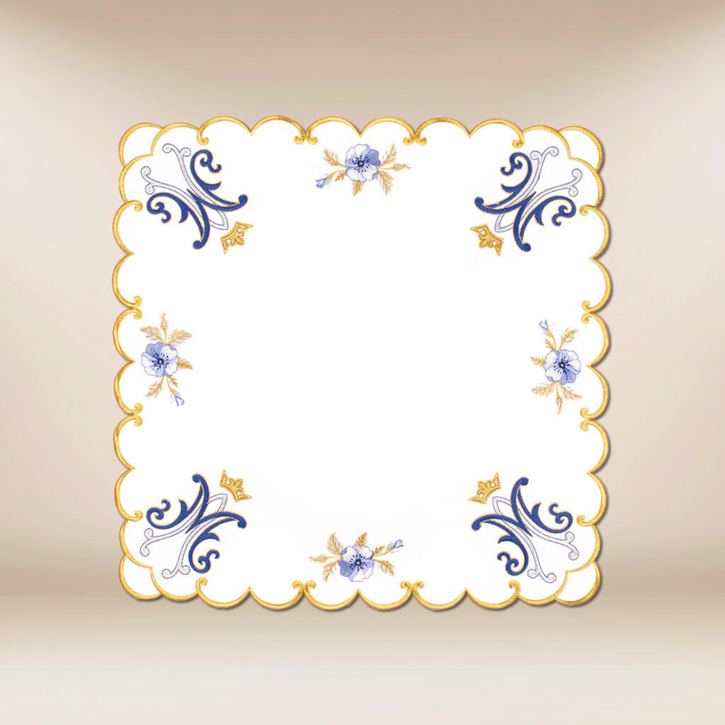 Serwetka haftowana “Kwiat Maryi” 110×110