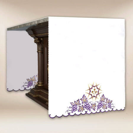 Obrus haftowany po bokach "Pasja"