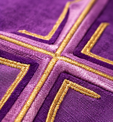 detal haftu krzyża na ornacie liturgicznym