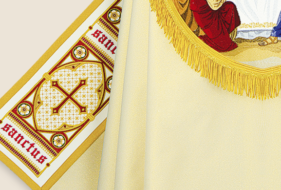 Wykończenie ornatu liturgicznego – eleganckie zdobienia i haftowane detale